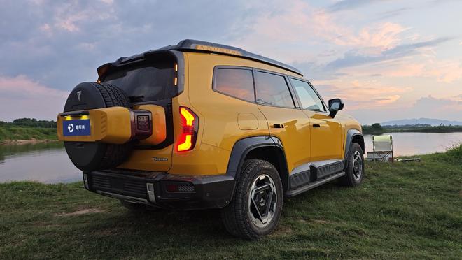 国产越野支棱起来了！深蓝G318车主：我为何放弃日系车？(图2)