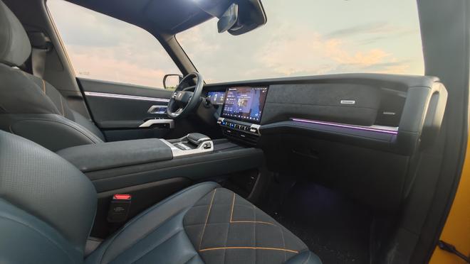 国产越野支棱起来了！深蓝G318车主：我为何放弃日系车？(图7)