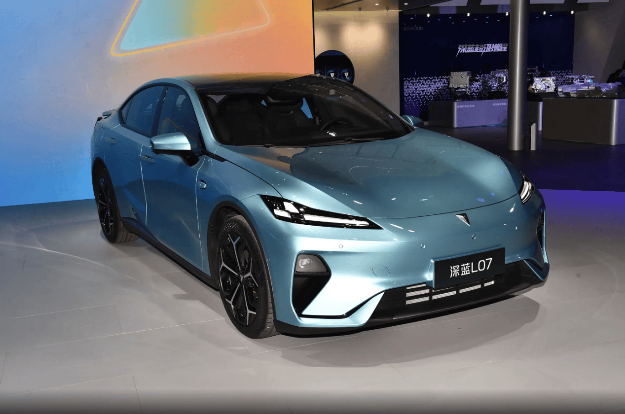 亲民新能源B级车PK深蓝L07对比海豹07智能更胜一筹？(图1)