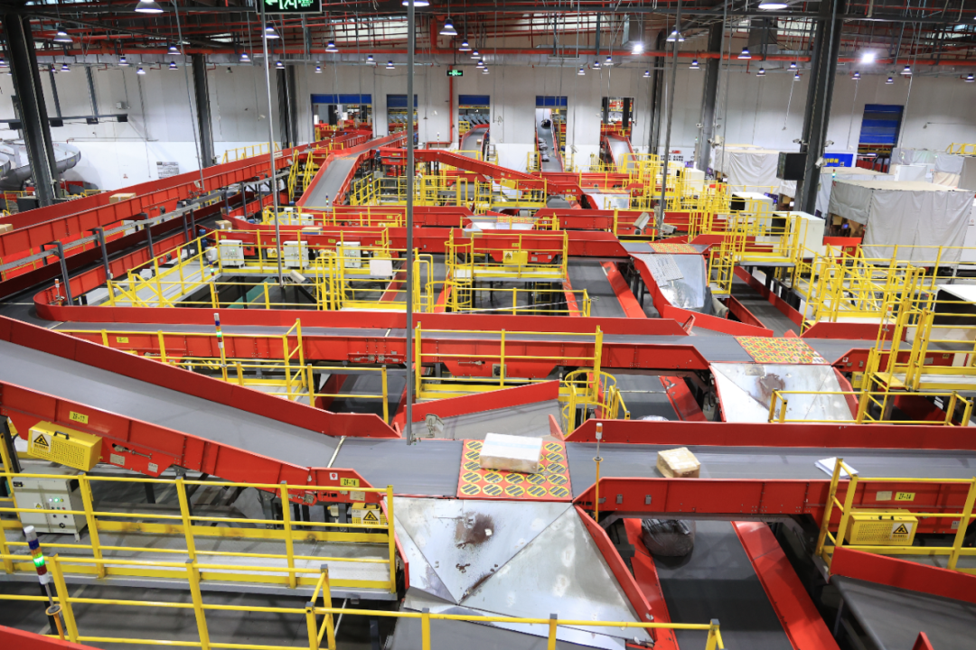 威海临港区：顺丰定制方案护航“威海制造”(图1)