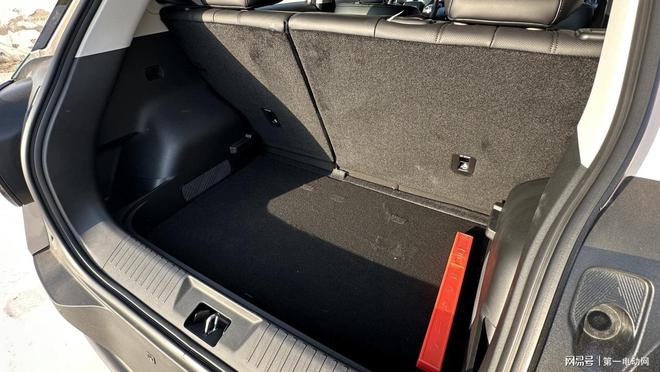 499万开走！体验埃安UTSuper99秒换电如何重塑国民电车(图5)