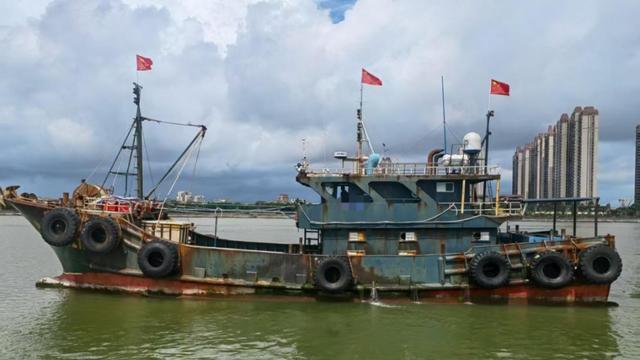 钓具竟能捕螃蟹？13筐螃蟹中挖出非法获利600余万元犯罪团伙(图1)