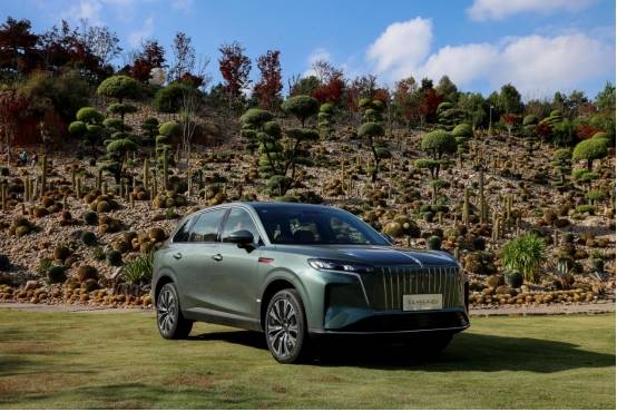 20万大五座家用SUV推荐！红旗HS6全面满足您的出行需求(图1)