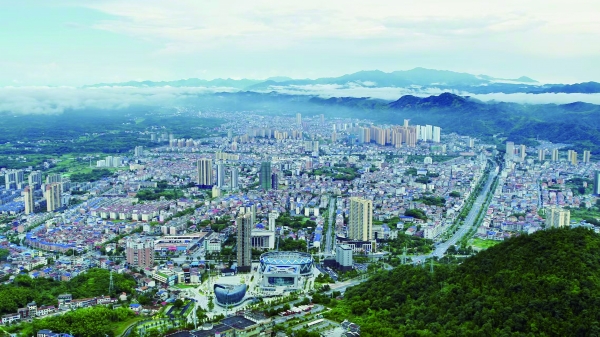 非凡“十四五”｜江畔新潮涌奋楫正当时——临湘市“十四五”经济社会发展回眸@湖南日报(图1)