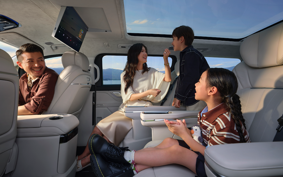 打通豪华MPV市场吉利银河V900预售价3198万元起(图3)