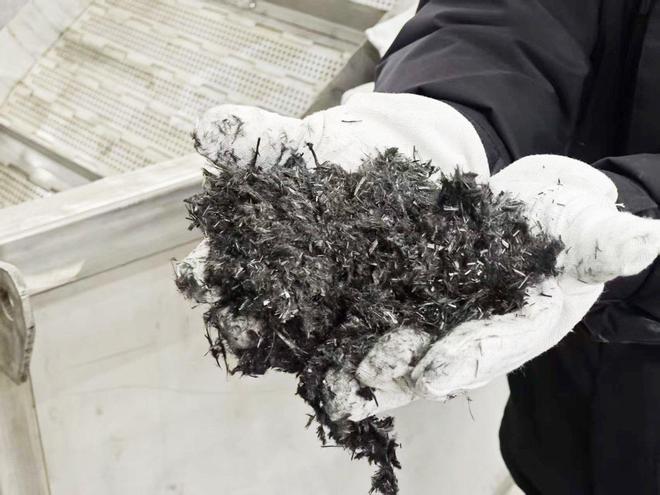 废钓鱼竿的奇幻之旅记者探访扬州“碳纤维再生工场”